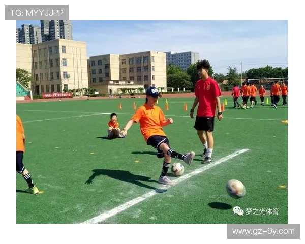 助力边疆少年足球梦想点燃未来希望共筑绿色成长之路 助力边疆少年足球梦想点燃未来希望共筑绿色成长之路